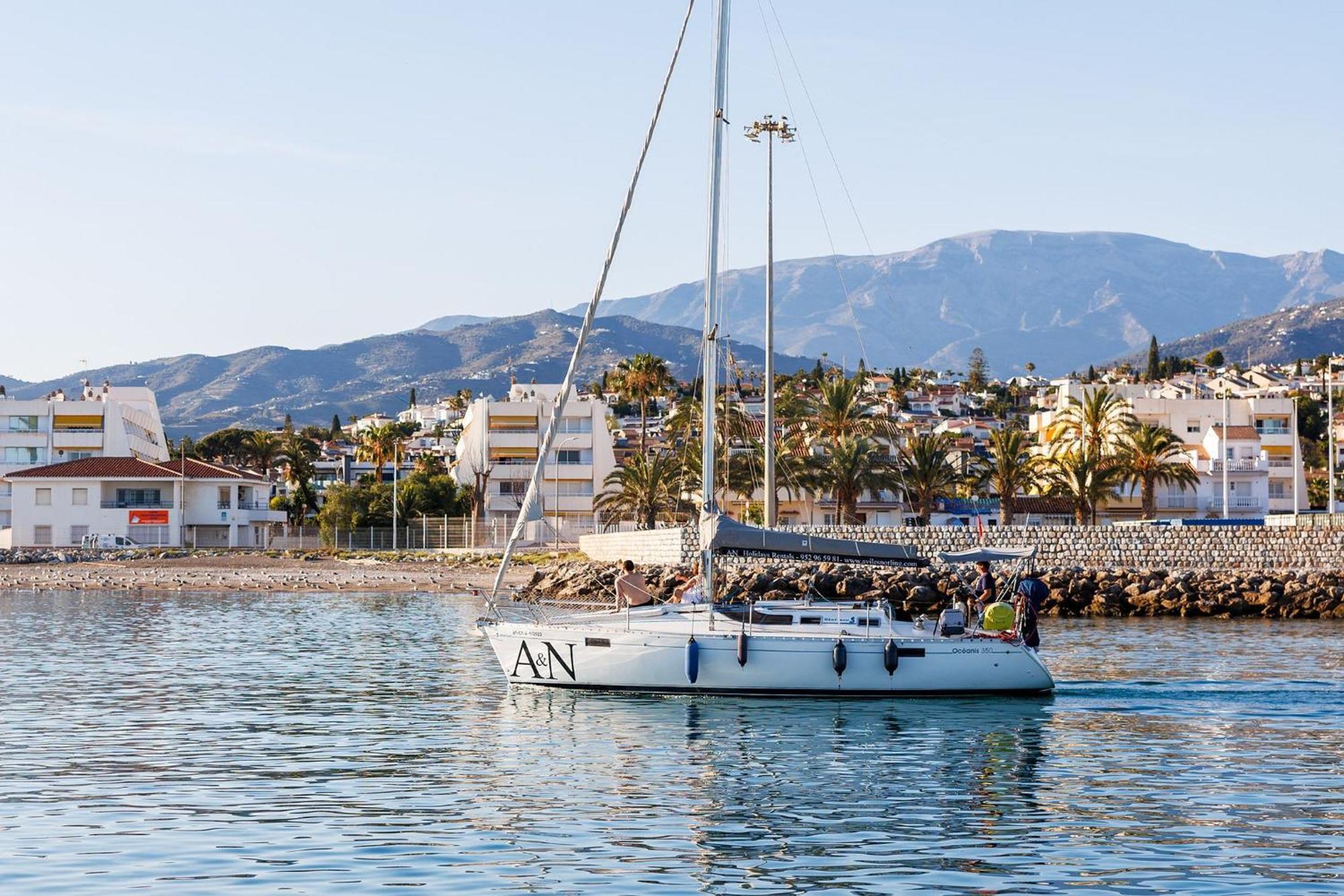Apartament A&N Saladero 1 Torre Del Mar Zewnętrze zdjęcie